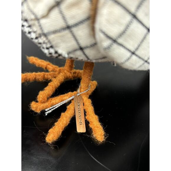 2018 Wondershop Spritz‎ Schatzi Bird Winter Collectible - Picture 6 of 8